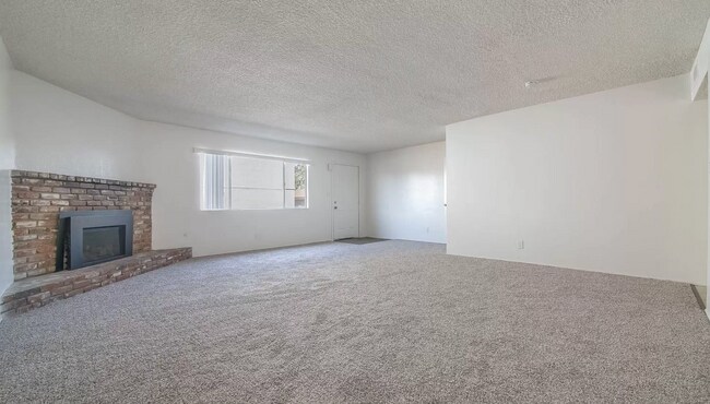 Building Photo - 3600 Dana St