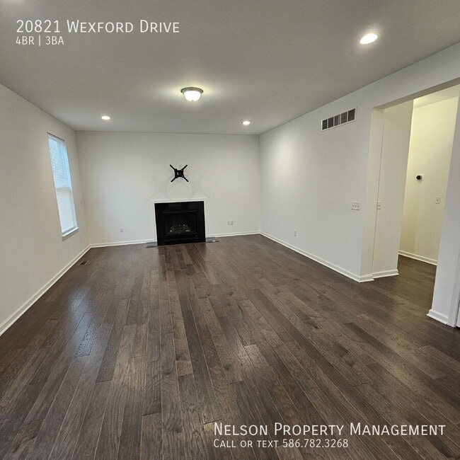 Building Photo - 20821 Wexford Dr