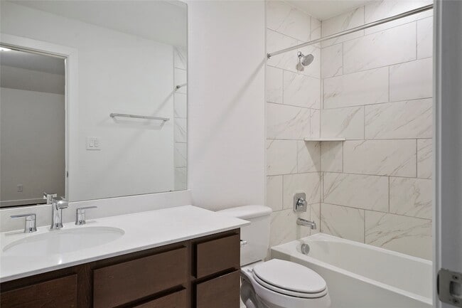 Building Photo - 6 Clearview Terrace Pl
