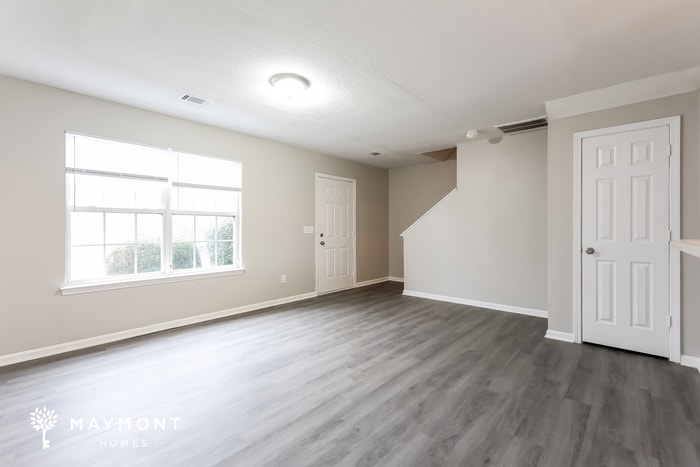 Building Photo - 124 W Corley Ln