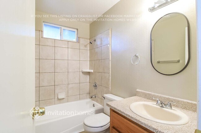 Building Photo - 4430 Bollenbacher Ave