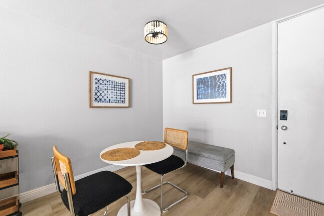 Building Photo - 6202 Friars Rd