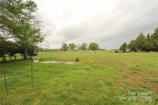 Building Photo - 12320 Winget Rd
