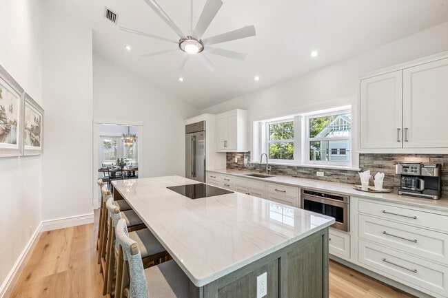 Building Photo - 176 Carrick Bend Ln