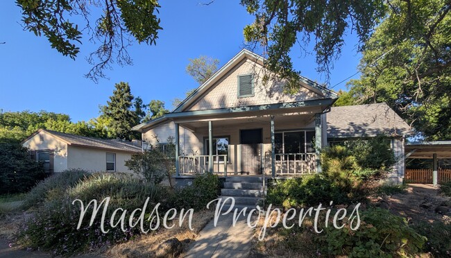 Building Photo - 1223 Arcadian Ave