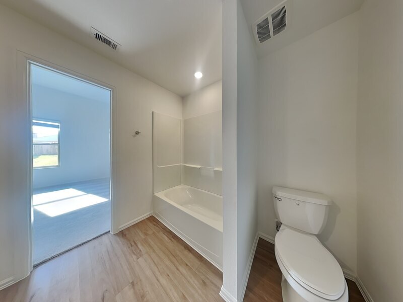 Building Photo - 27019 Breakaway Ln