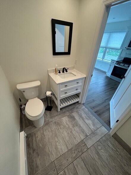 Building Photo - 128 South St