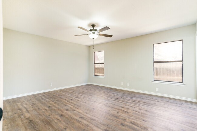 Building Photo - 11315 Morino Park