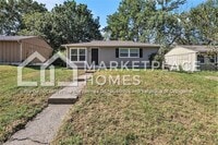 Building Photo - 4528 N Forest Ave