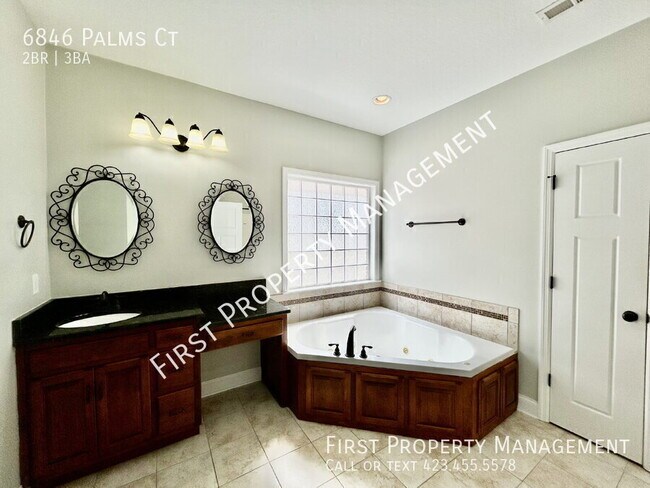 Building Photo - 6846 Palms Ct