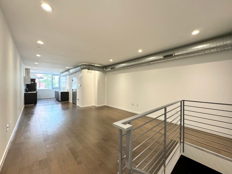 Building Photo - 1441 N 7th St