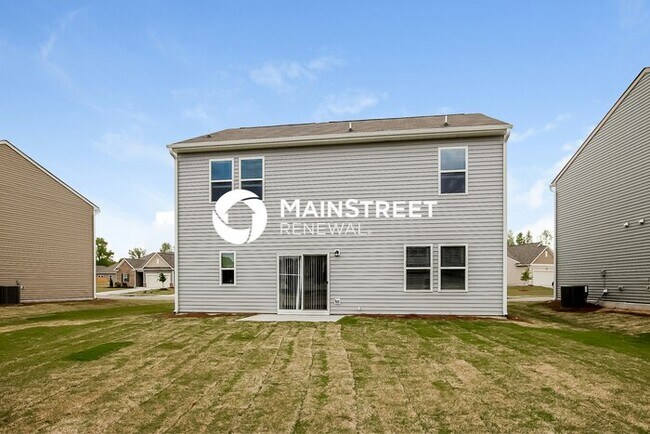 Building Photo - 4 Bedroom Pet-Friendly Home in Zebulon, NC with Main Street Renewal
