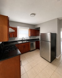 Building Photo - 666-672 25th