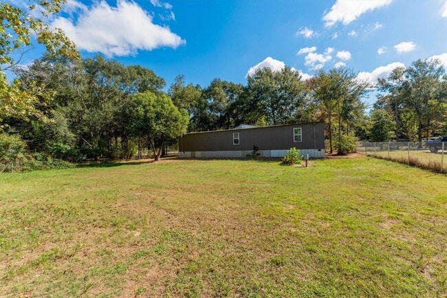 Building Photo - 4424 W Forest Rd