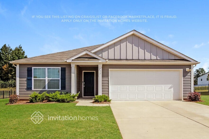 Primary Photo - 132 Nathall Trl