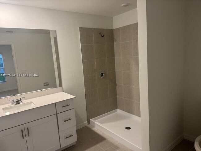 Building Photo - 17616 Paradiso Wy