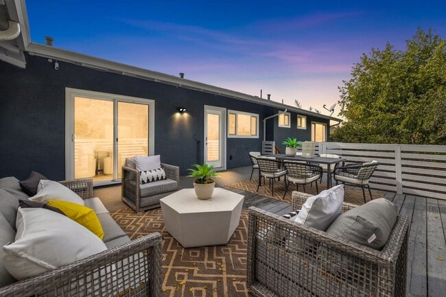 Building Photo - Updated Woodland Estates Home