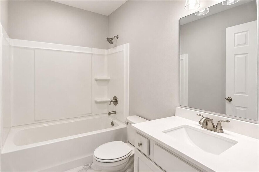 Building Photo - 4462 Silver Oak Dr SW