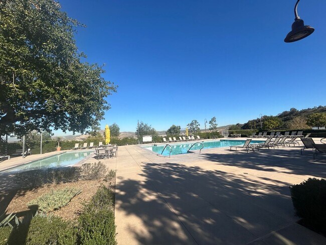 Building Photo - Modern 4 Bedroom Home with Downstairs Suite, Owned Solar & Resort-Style HOA Amenities