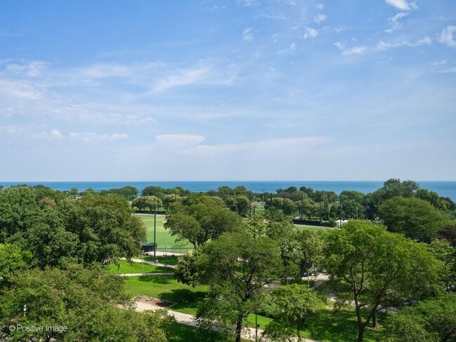 Building Photo - 2800 N Lake Shore Dr