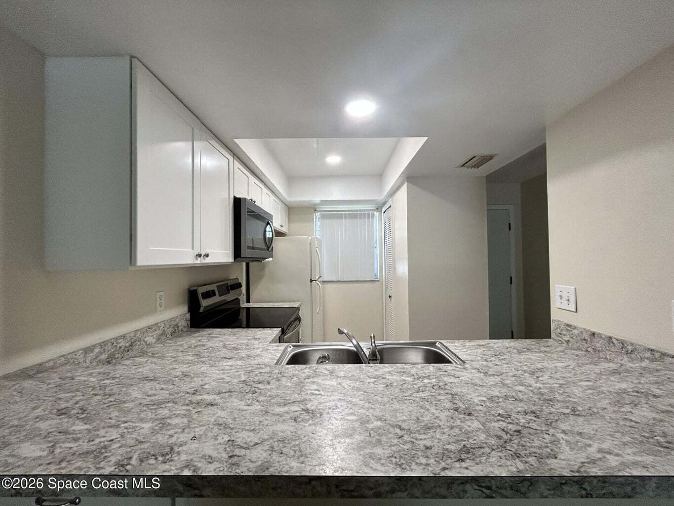 Building Photo - 3051 Sir Hamilton Cir
