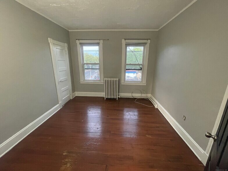 Building Photo - 989-991 Capitol Ave