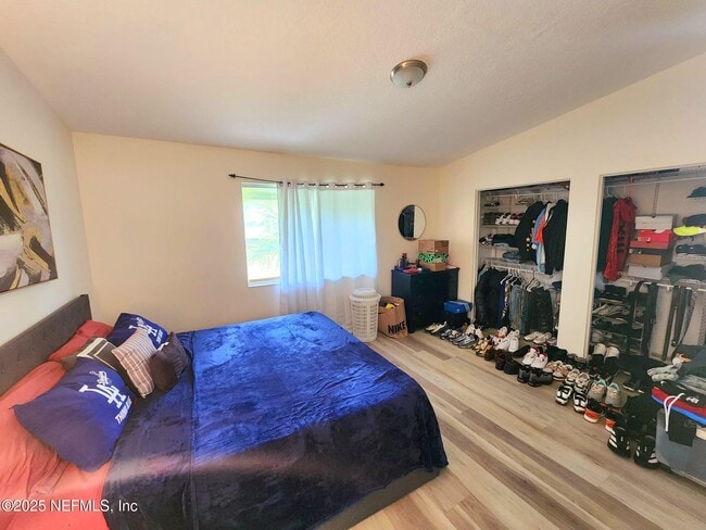 Building Photo - 7701 Baymeadows Cir W