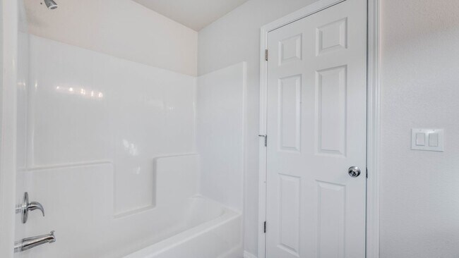 Building Photo - 1091 S Spritz Dr