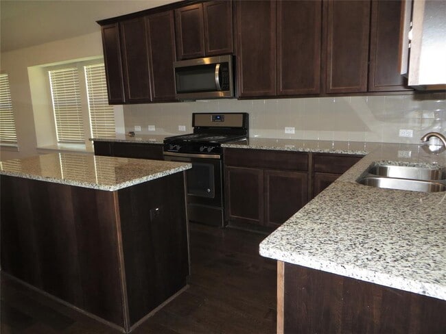 Building Photo - 217 Gidran Trail