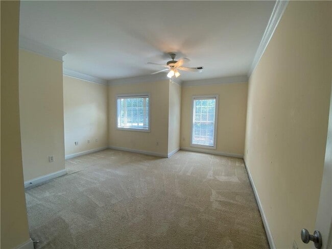 Building Photo - 2887 Laureate Ct