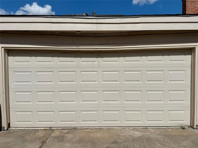 Building Photo - 1539 Airline Dr
