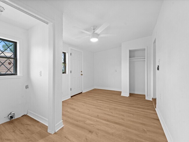 Building Photo - 6720 Avenue K