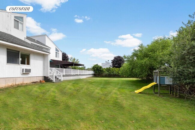 Building Photo - 9 Watersedge Ct
