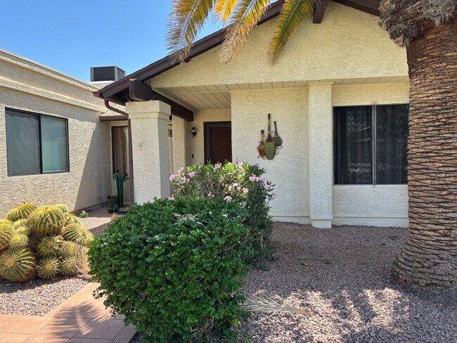 Building Photo - Lovely 3 bedroom 2 bath home in the grass in Leisure World a 45+ Active Adult Resort Community. M...