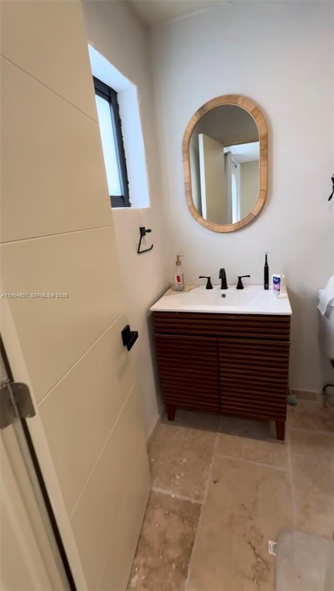 Building Photo - 820 NW 50th St