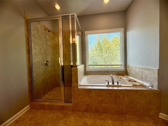 Building Photo - 1429 Dupont Commons Cir NW