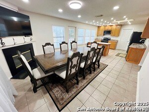 Building Photo - 10214 Sandbrook Hill