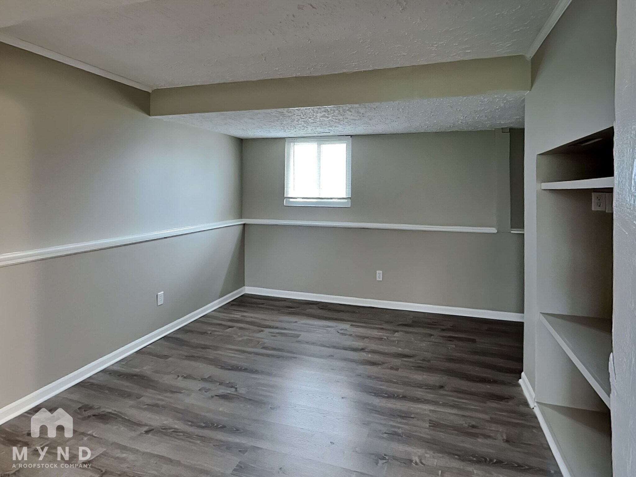 Building Photo - 4539 Paxton Dr S