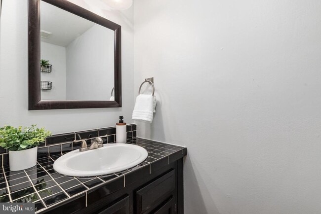 Building Photo - 4920 Herkimer St