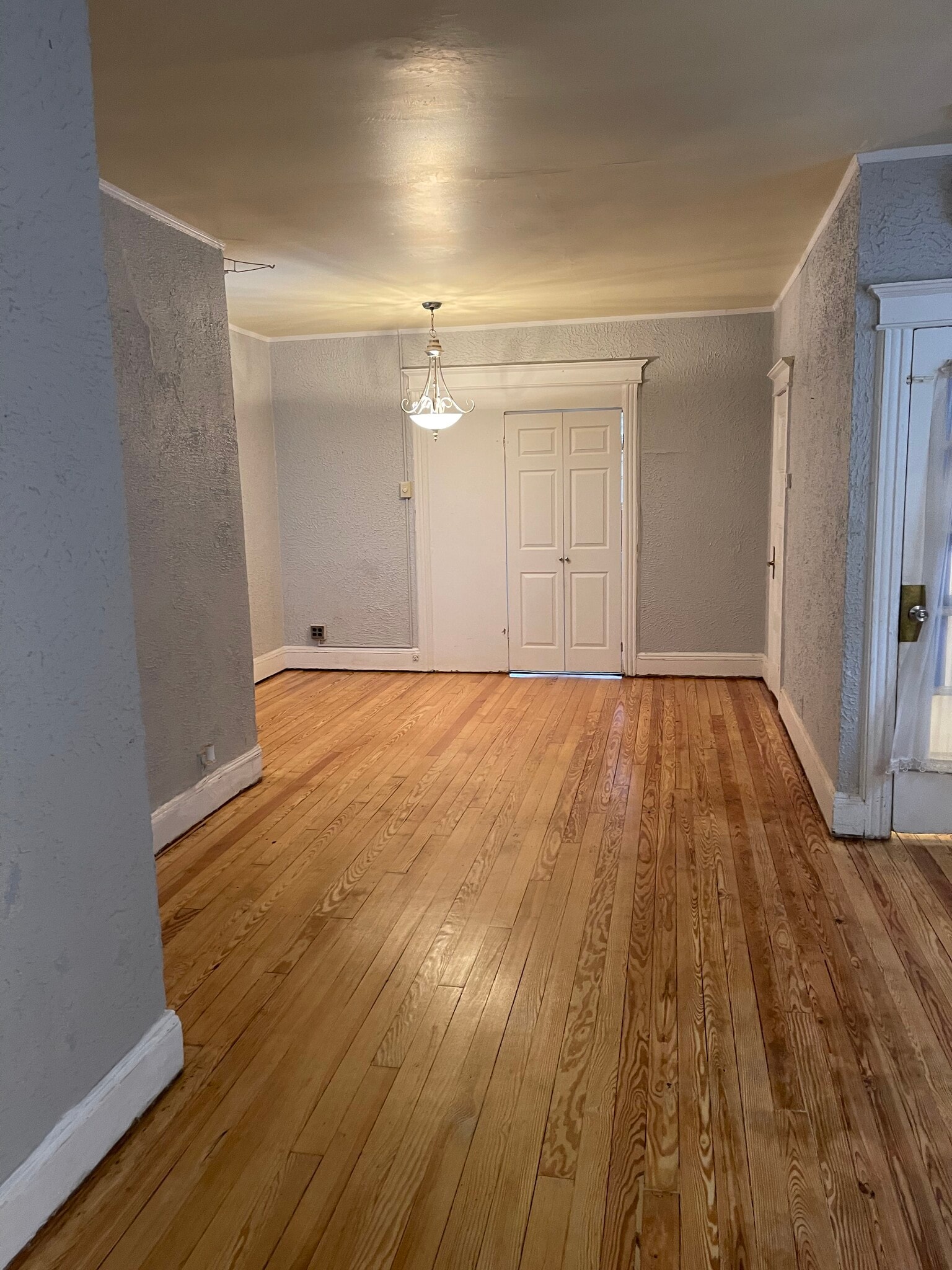 Living/Dining room - 1049 Avenue C