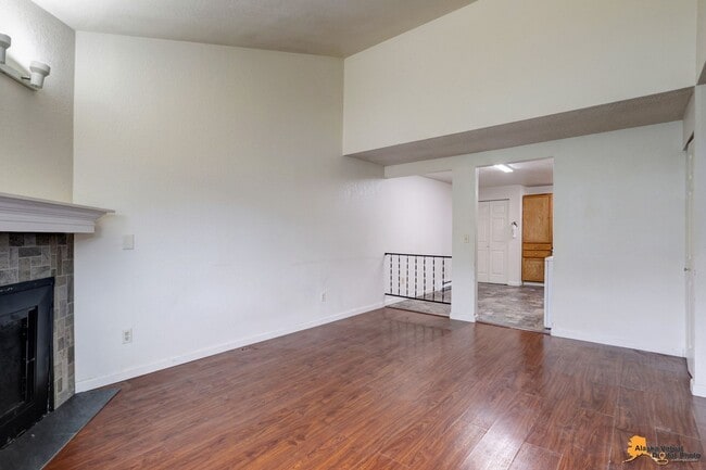 Building Photo - Charming 3 Bedroom Ranch Style Condo in East Anchorage – Ideal Location!