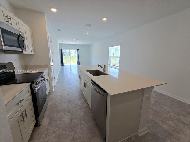 Building Photo - 5814 Le Marin Wy
