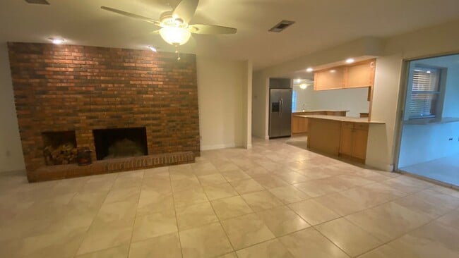 Building Photo - Private Siesta Key Retreat Minutes from World-Famous Beach