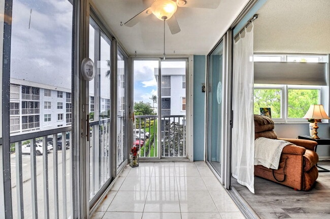 Building Photo - 2016 S Federal Hwy