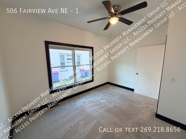 Building Photo - 506 Fairview Ave NE