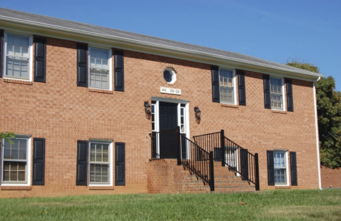 Primary Photo - Cardinal's Crest Apartments