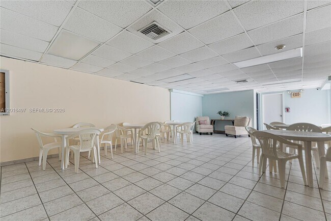 Building Photo - 8340 Harding Ave