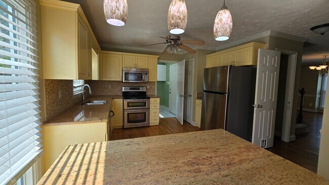 Building Photo - 4488 Penhurst Ct