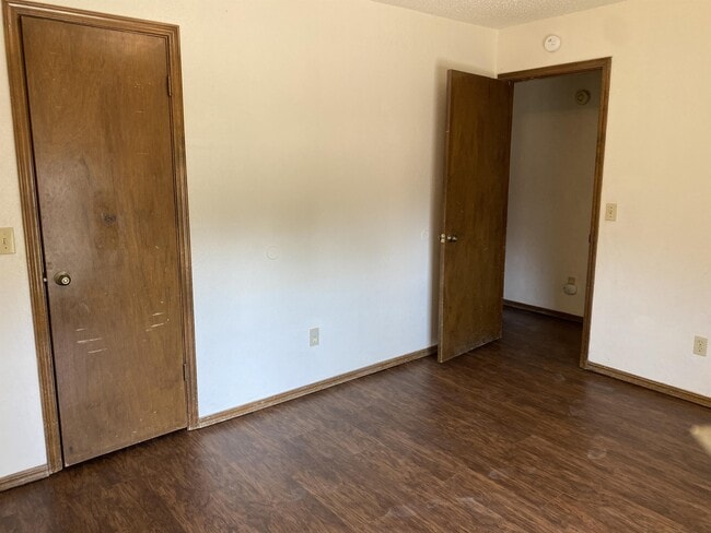Building Photo - 12606 Abbotts Way