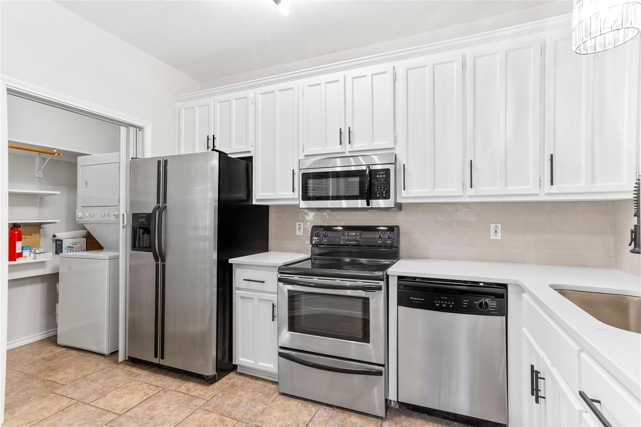 Kitchen - 14277 Preston Rd